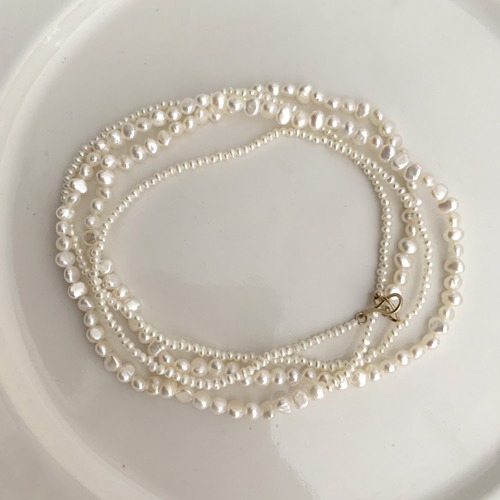 Atelier d&#039;antan pearl necklace