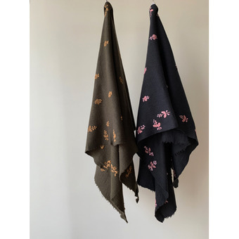 khadi and co velvet embroidery stole